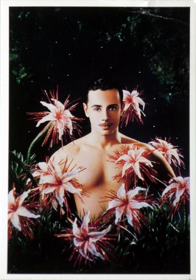 1983 cp 'Patrick dans les fleurs' Patrick Sarfati, New York