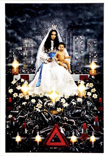 2008 cp 'La Vierge et l'Enfant' Hafsia Herzi et Loric, France 2009